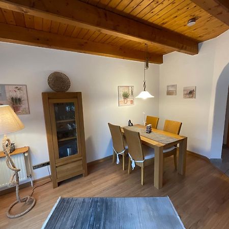 Ferienhaus Henny: 6 Geh-Minuten Vom Hafen. Privater Garten Jemgum Exteriör bild