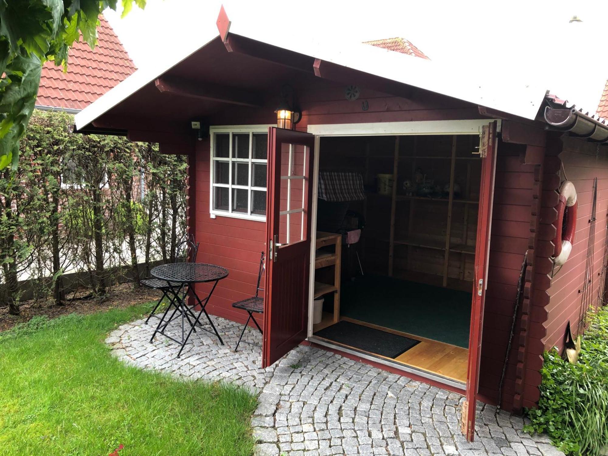 Ferienhaus Henny: 6 Geh-Minuten Vom Hafen. Privater Garten Jemgum Exteriör bild